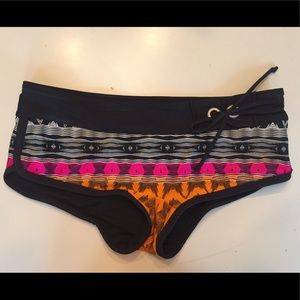 Athleta Patterned Booty Short Swim Bottom